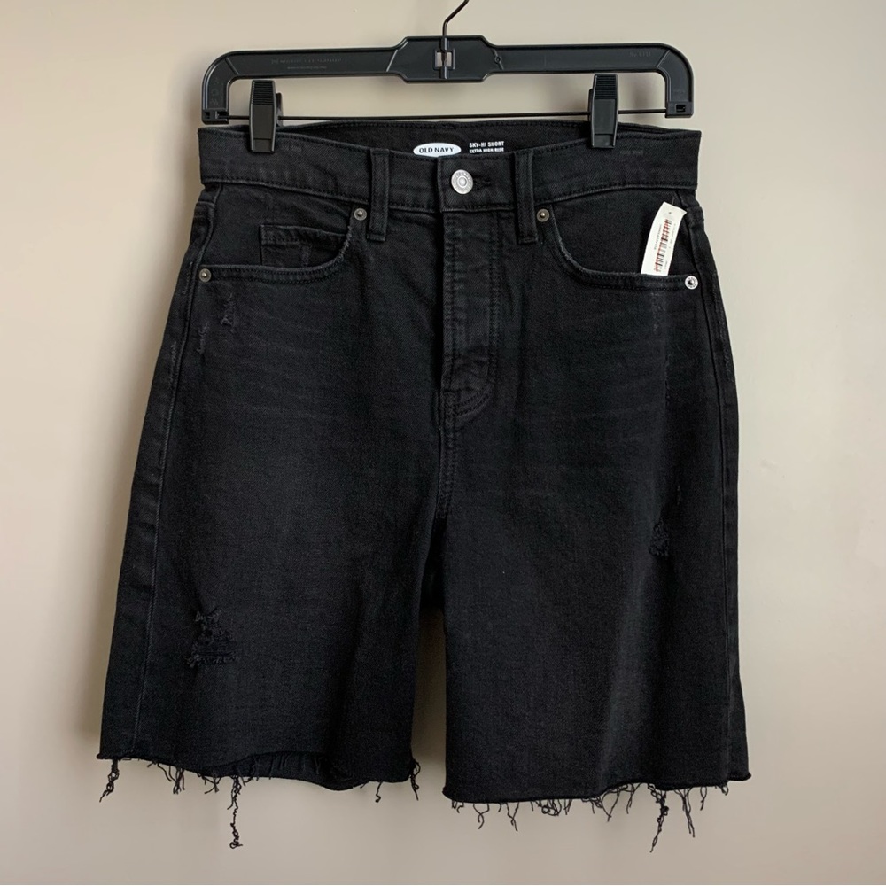 Old Navy Women’s Size 2 Extra High Rise Sky-Hi Bottom-Fly Cut-Off Jean Short